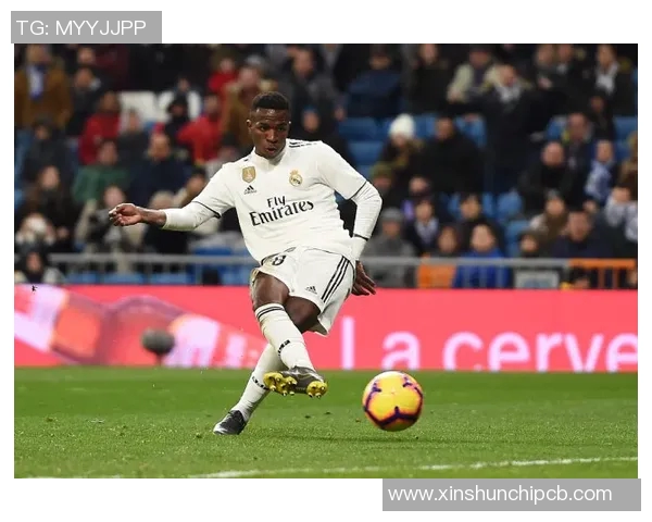 维尼修斯引领新风潮:巴西球星在皇马崭露头角并震撼足坛 维尼修斯引领新风潮:巴西球星在皇马崭露头角并震撼足坛