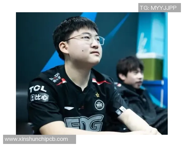 RNG实力引发热议电竞圈对其表现的不同看法与分析